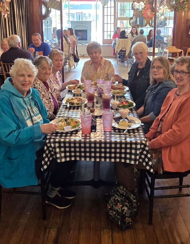 Members of Chapter EN had lunch at Mrs. Gilmore’s Tea Room during a social outing to Springfield in April, where they visited the Springfield Botanical Gardens.