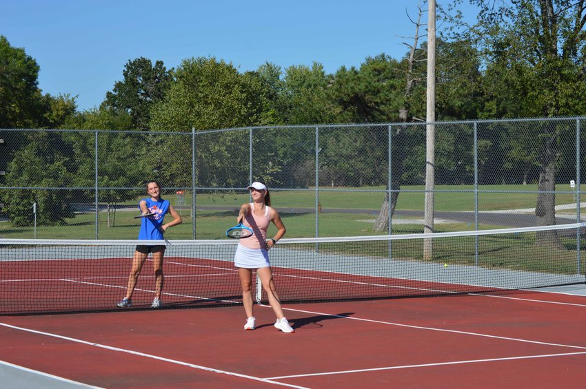 CARDINALS TENNIS continues to win, thanks in part to players like Katie Schaffer (left) and Makenna Beasley (right).