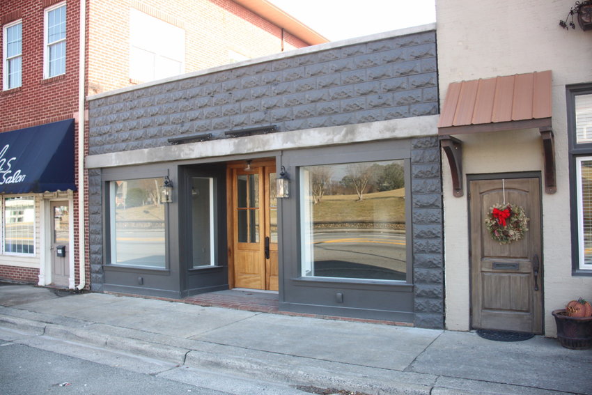 This property at 116 N. Third Ave in Chatsworth is now owned by the Downtown Development Authority.