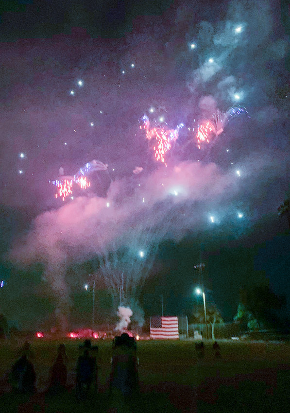 The sights and sounds of the 4th of July in Lyons Oakland Independent