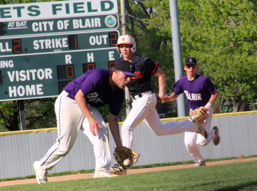 Bears blast Beatrice earn second straight state trip Washington