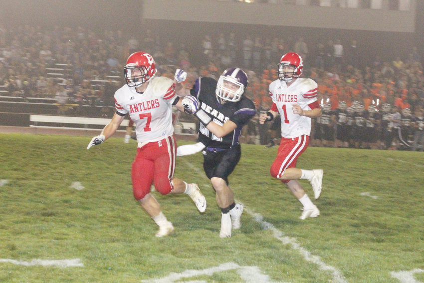 Bears make a few big plays, but Antlers pull away | Washington County ...