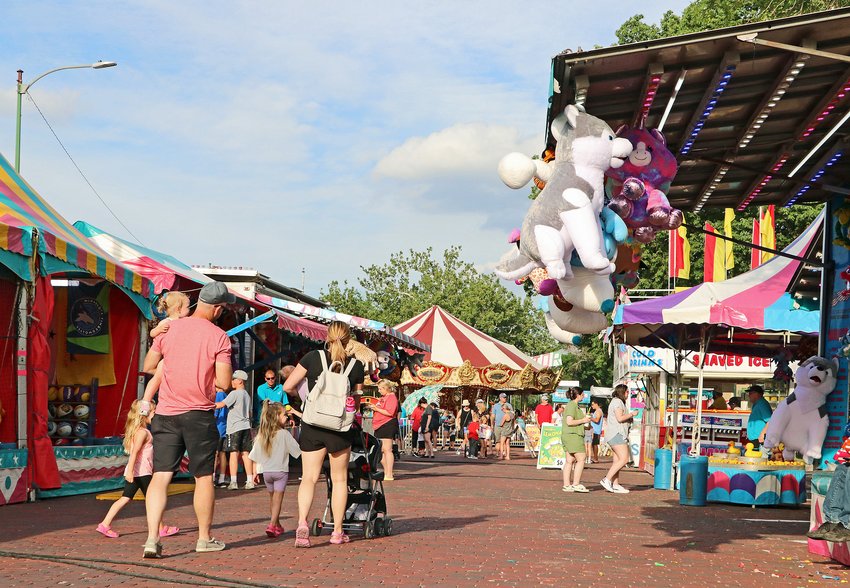 The Gateway to the West Days carnival drew a crowd Friday evening in Blair.
