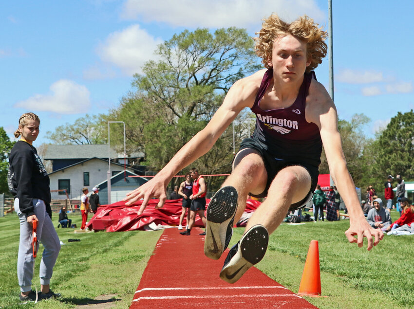 Eagles outdo Pioneers at NCC track meet | Arlington Citizen