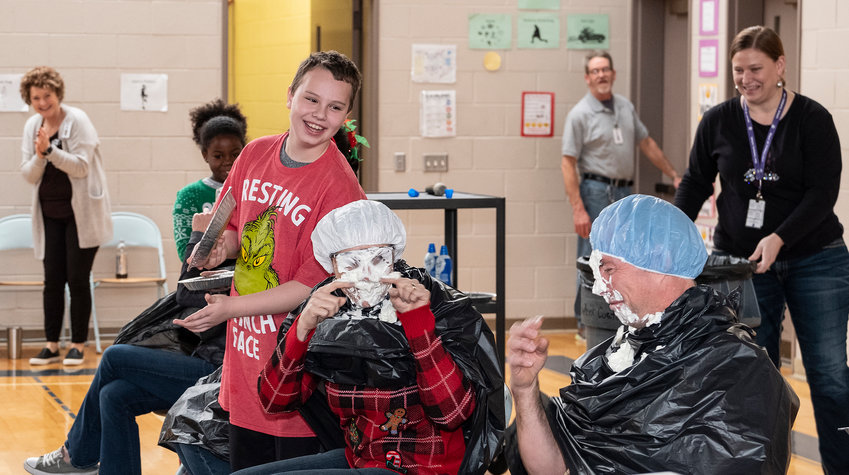 Right in the kisser: Arbor Park students pie teachers for fundraiser ...