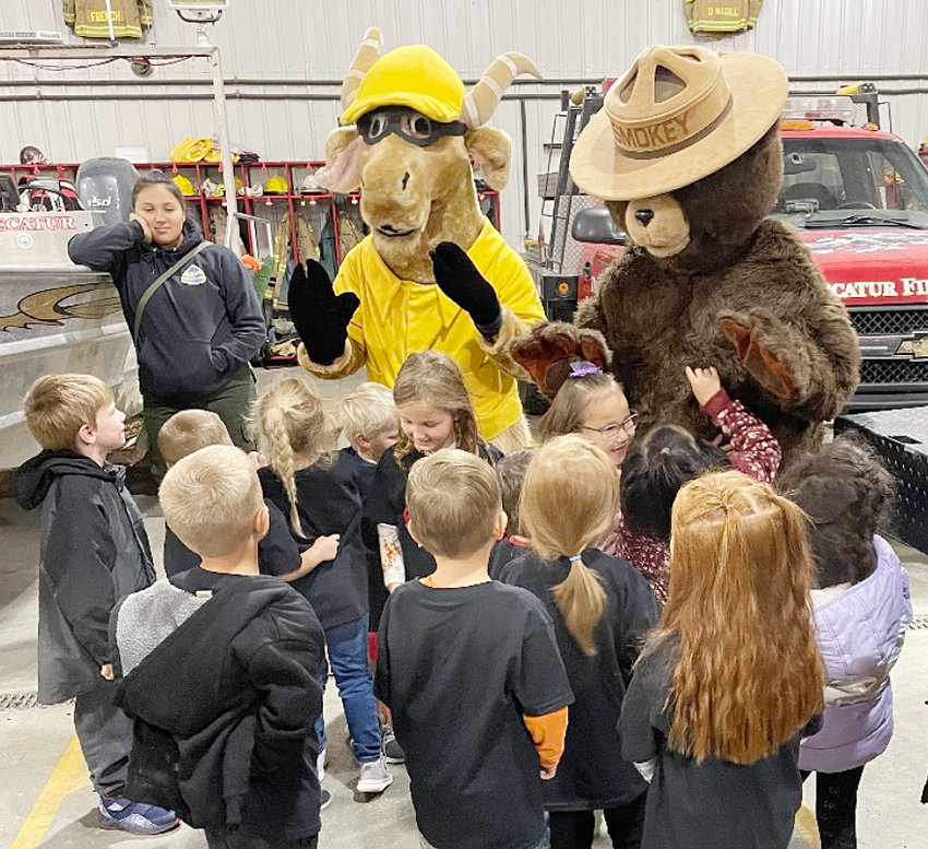 Preschoolers got a chance to say goodbye to Billy and Smokey so the pair could go to meet more students at other area schools.