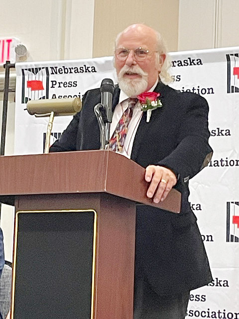 1960 Oakland-Craig graduate Timothy G. Anderson gives an address during his Nebraska Journalism Hall of Fame induction.