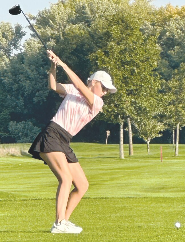 Kara Selken shot a 103 to tie for 10th in the OC Invite.