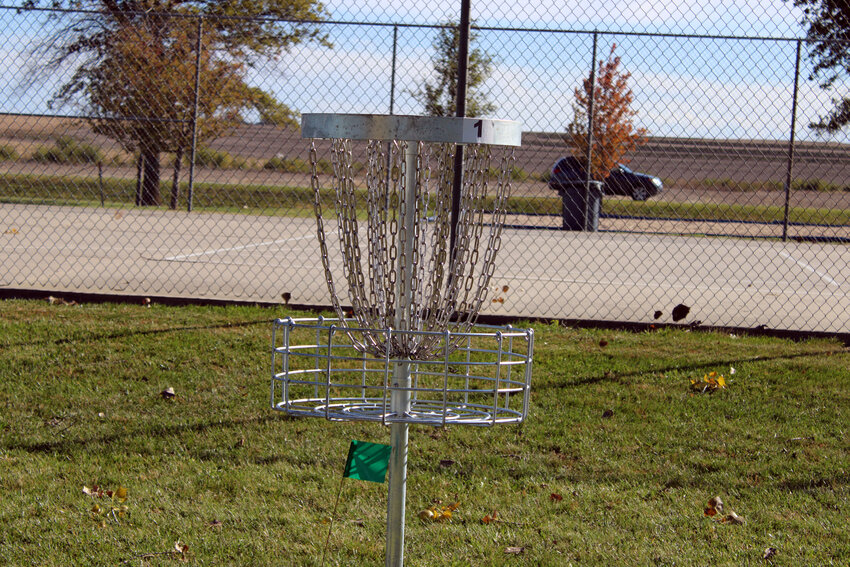 Bell Creek Park is now home to a nine hole disc golf course.