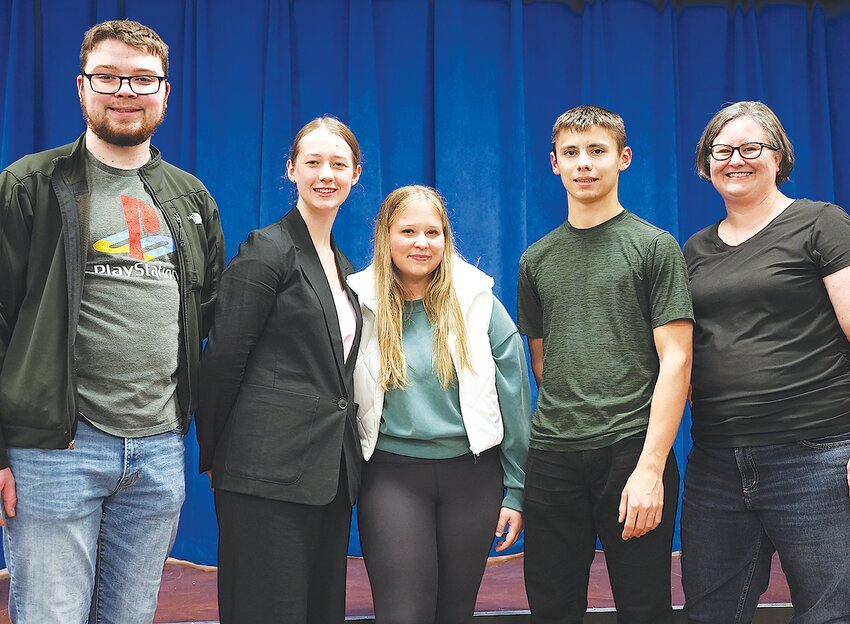 The small but mighty Logan View Raider Speech team consisting of Christian Leinart, Ella Weitzenkamp, Kate Heimann and Kelton Beacom along with their advisor Mrs. Elizabeth Lafleur were pleased with their performances at the speech invite.
