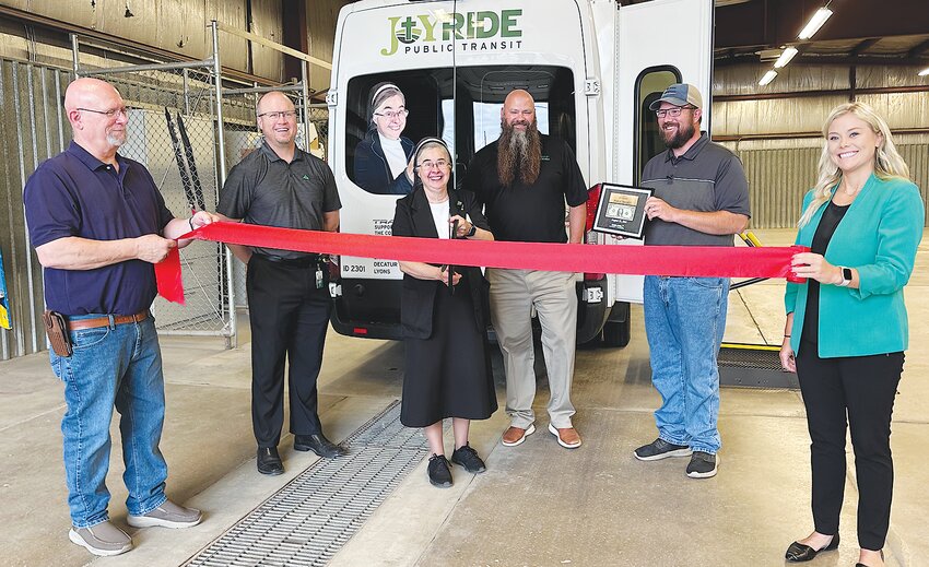 A ribbon cutting ceremony was held at the JoyRide Public Transiportation  building in Oakland.  Participants included Mayor Dan Jacobs, Tyler Toline -Franciscan Healthcare Chief Executive Officer, Sister Joy Rose (Franciscan Healthcare Director of Missions),  Brian Pierce (IJoyRide Director), Oakland Chamber of Commerce President Michael Nissen, and Oakland Community Foundation President Jess Bland.