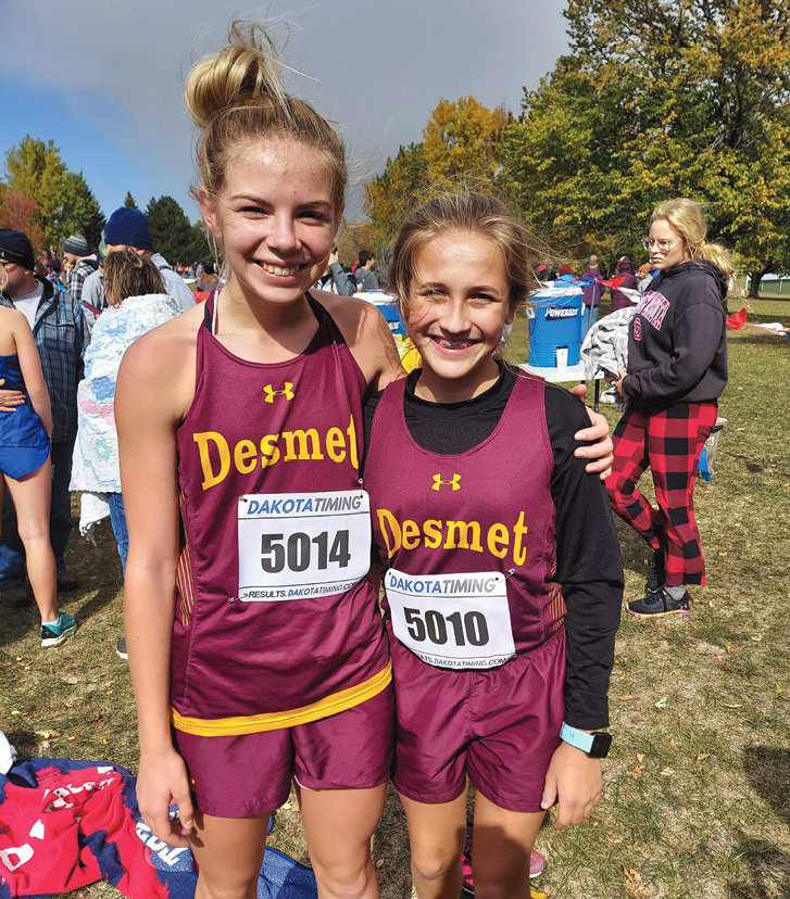 State Qualifiers for De Smet are Bella Wilkinson, left, and Adalyn Gross.