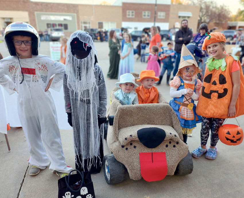 Lake Preston&rsquo;s Trunk or Treat was held on Friday night with a great turnout of kids and adults. Pictured are some first place winners of the night: Sage Smith, left, Willmer Begnaud, Bryson and Mason Woodcock, Jerney Tolzin and Kinslee Olson.