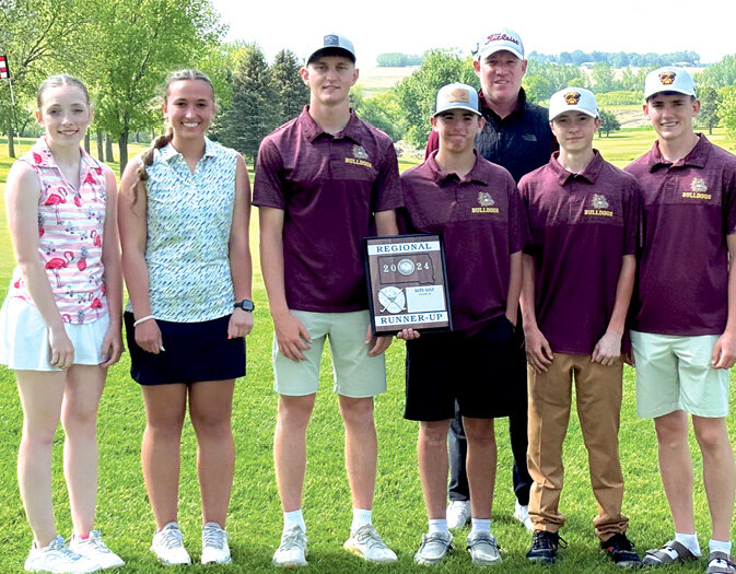Six Bulldog golfers competed in the Region 2B tournament in Dell Rapids with all of them qualifying for the upcoming Class B State Tournament. Harper Anderson, front left, Brooke Jennings, Kadyn Fast, Max Kees, Danny Sudenga and Tom Aughenbaugh. Coach Cory Beck, rear.