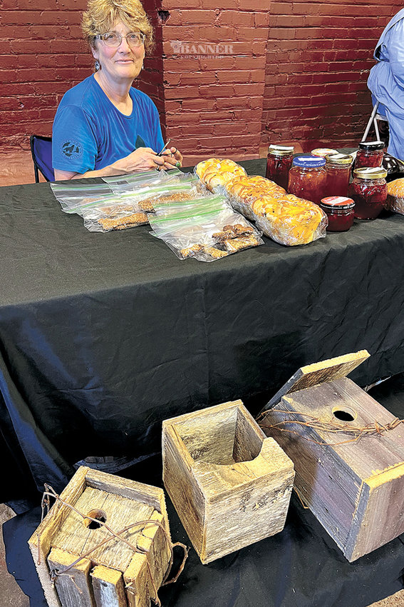 Linda Swalley at the McKenzie Farmers&rsquo; Market.