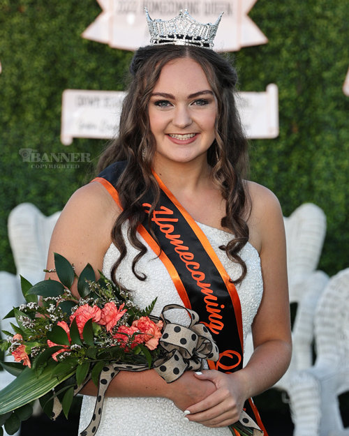 Kiley Corbin, a senior, was crowned the 2022 Gleason Homecoming Queen. She is the daughter of Patrick and April Corbin.