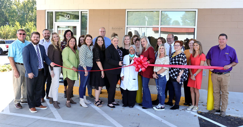 A ribbon-cutting ceremony was held at DaVita Dialysis in Huntingdon.