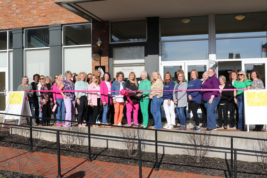 Huntingdon Mayor Nina Smothers cuts the ribbon to the Second Annual Designing Women Curated Market at The Dixie Carter Performing Arts Center.