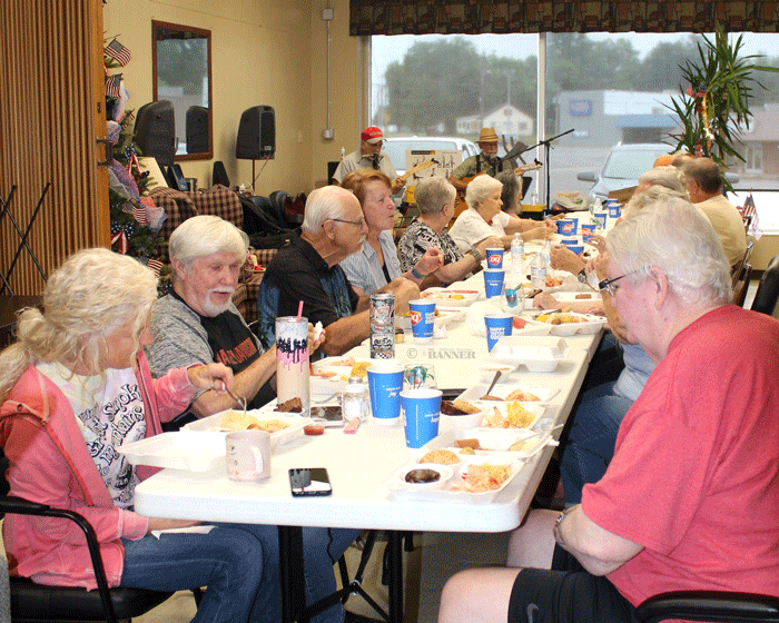 Seniors enjoyed plates of shrimp, sausage, potatoes, corn and cabbage.