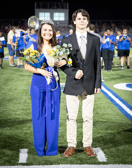 Senior Madison Mann, daughter of Jacqualyn Ramsey and Ryan Mann, was crowned 2023 HHS Homecoming Queen. She was escorted by Pate Tippitt.