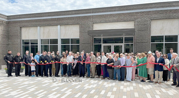 Government officials, city staff, police, firefighters and citizens celebrated the opening of the new municipal complex.