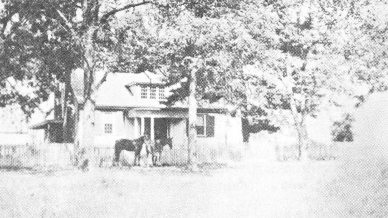 The home of Albert and Pernecia Harris and later the Colliers. The farm is now owned by Holland family.