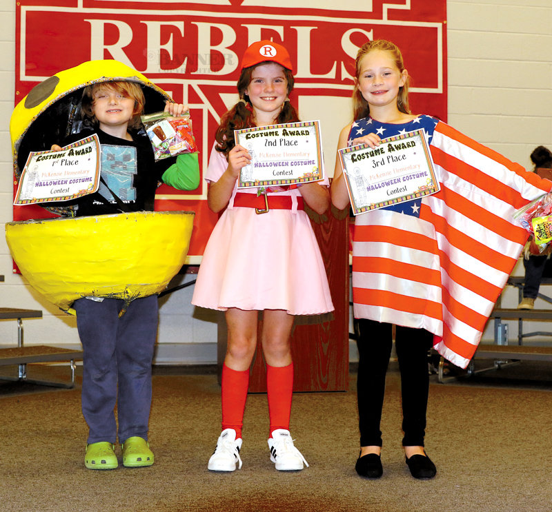 Third Grade: 1st — Malcolm Evans, 2nd — Claire Wilkins and 3rd — Anna Summers.