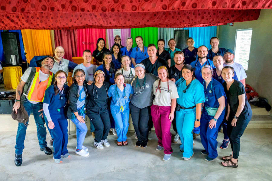 Bethel Students and Employees Volunteer in Belize on a medical mission.