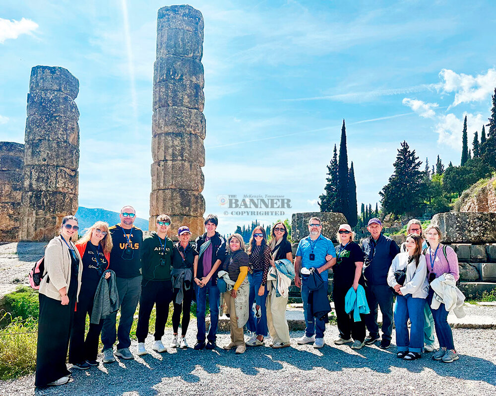 Gleason, Henry County Students Travel to Greece with Bethel Global Studies