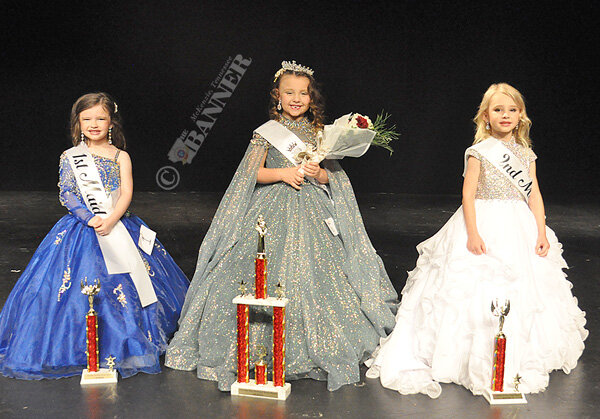 20260420-213117-810-web2-McK-pageant-MiniMiss-DSC_0131.jpg