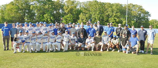 20260422-114406-d02-web2-Eubanks-dedication-players-DSC_0014.jpg