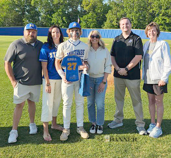 20260423-111030-d1b-web2-HHS-BB-seniors-Ezell.jpg