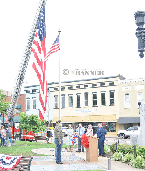 20260525-151029-db7-web2-McK-Mem-Day-wreath-vertical-DSC_0056.jpg
