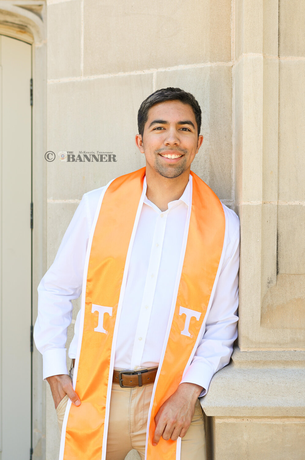 Eduardo Vega Earns Master's Degree in Business Cybersecurity, Volunteer of Distinction Award at UTK