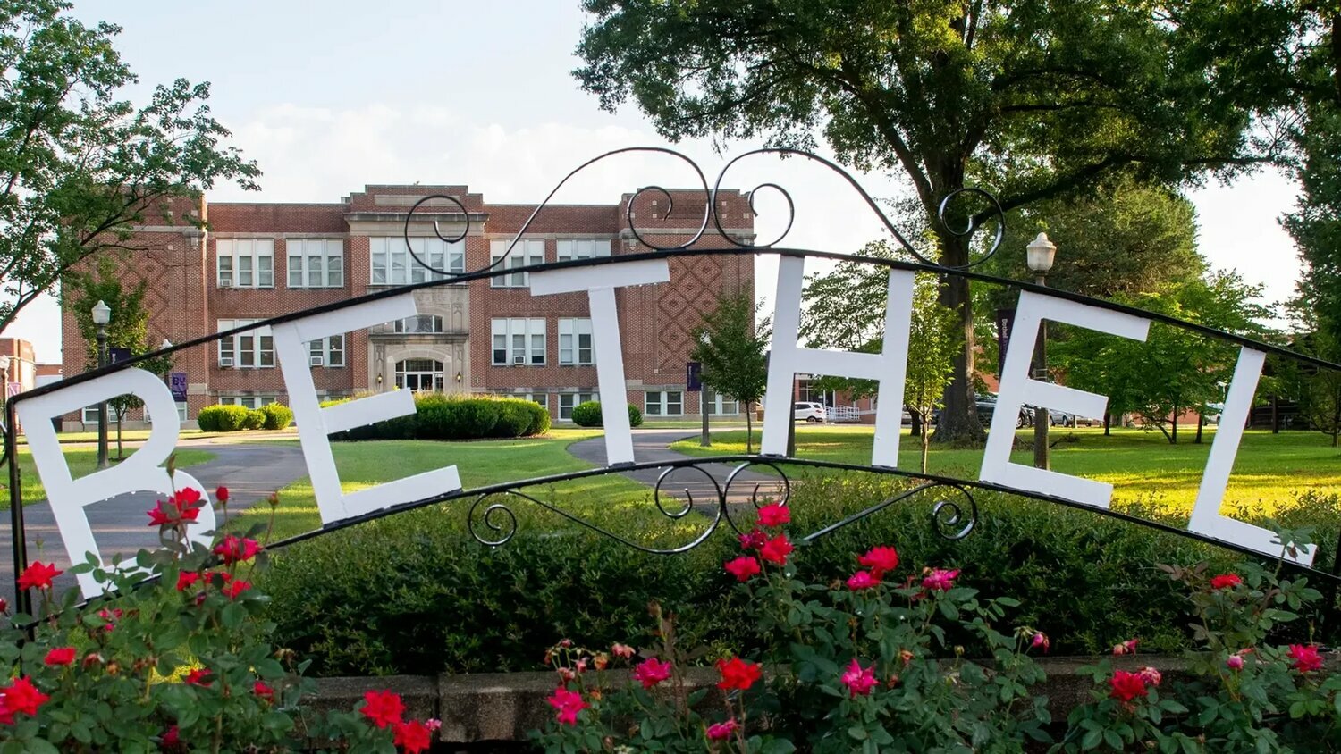 Bethel University Names 286 Students to Spring 2026 Academic Honors