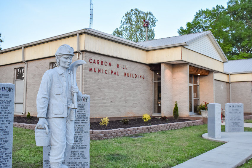 CARBON HILL CITY HALL