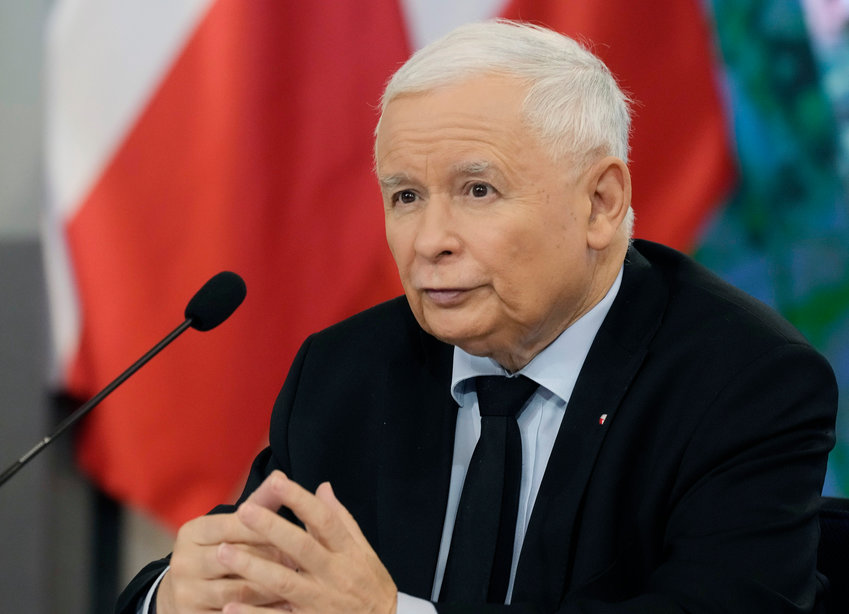Jaroslaw Kaczynski, the head of Poland's ruling party Law and Justice, speaks at a news conference in Warsaw, Poland, on Tuesday Oct. 26, 2021. Kaczynski and Defense Minister Mariusz Blaszczak presented plans Tuesday for a bill to &quot;defend the fatherland,&quot; legislation aimed at strengthening the military as the country faces migration pressure from its eastern neighbor Belarus. (AP Photo/Czarek Sokolowski)