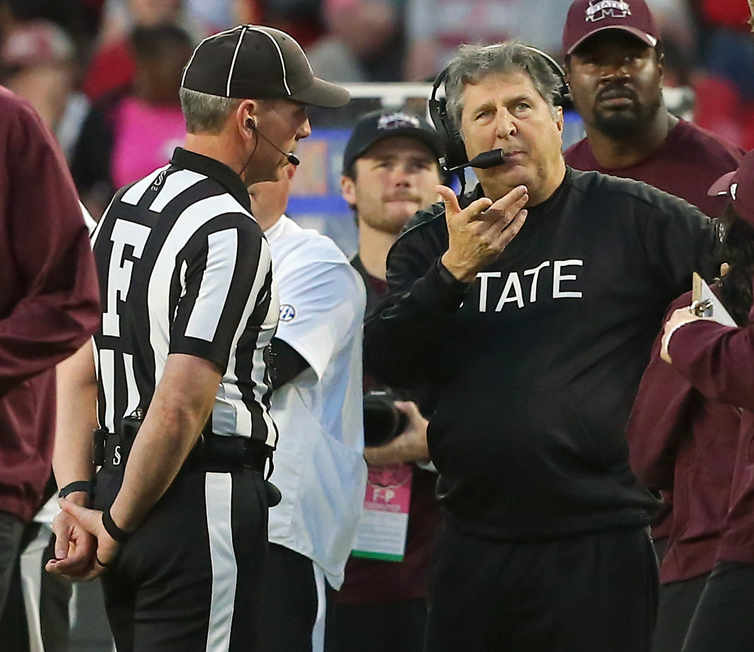 Mississippi State football coach Mike Leach dies at 61 | Daily Mountain  Eagle