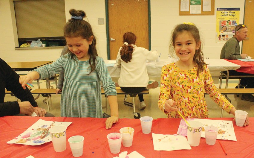 Genevieve and her sister Eliana enjoyed painting during LOMA’s family night.