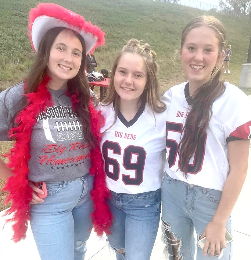 2023 MVHS Homecoming Spirit (from left):  Carlyn Christensen, Emerson Anderson, Danica Soule.