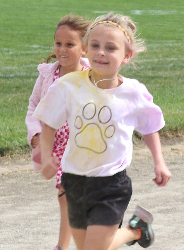 2023 Logan-Magnolia Family Fun Night (from left): Briar Ahemd, Marliegh Mikels (front). .