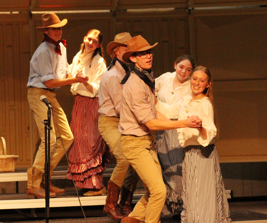 Missouri Valley held its Fall Concert on Monday, November 7.