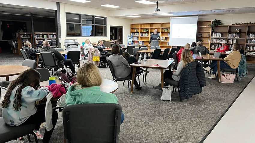 The Missouri Valley Hope Squad partnered with the Kim Foundation and hosted an informative presentation on the effects social media has on metal Health. This presentation took place on November 14.