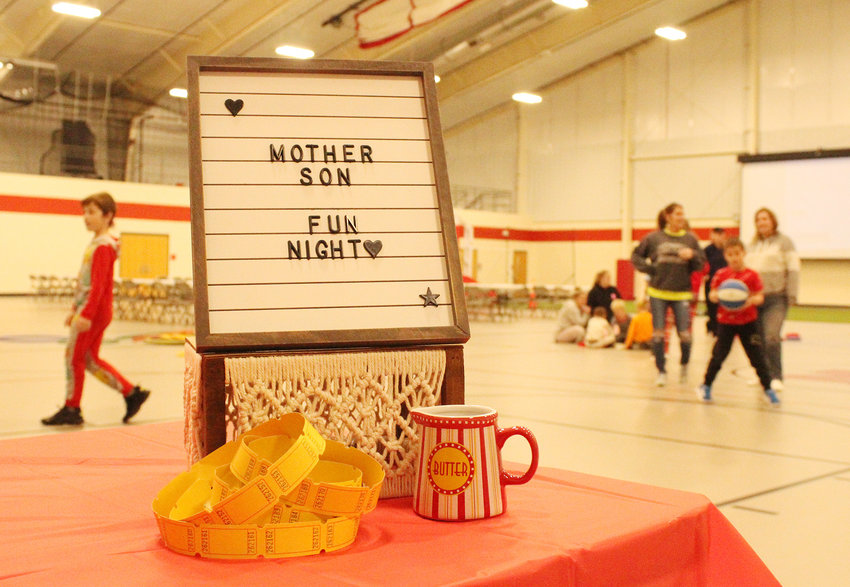 The first ever Mother Son Fun Night was held at the Missouri Valley School on Saturday November 19th giving mothers and sons the opportunity to spend time together.