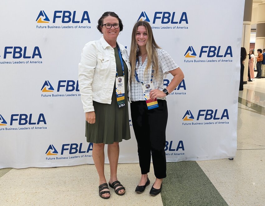 FBLA Adviser Carrie Kohl and Shelby Divelbess pictured at the convention.