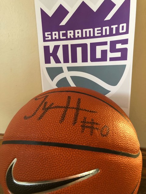 Cyclone alumnus and Sacramento Kings NBA player Tyrese Haliburton offers this autographed ball for auction.