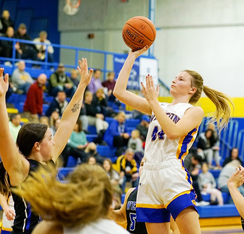 Kelsey Drake, Wilton's all-time leading scorer, was named first-team all-state by the Iowa Print Sports Writers Association and the Iowa Girls Coaches Association.