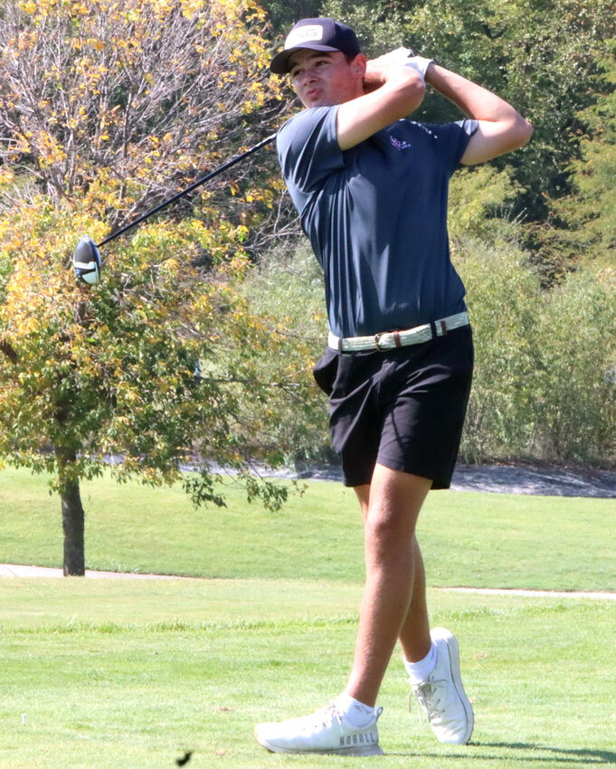 Lancer junior Jack Gomez puts together his best round of the season at Brown Deer Golf Course to qualify for this weekend's state tournament.