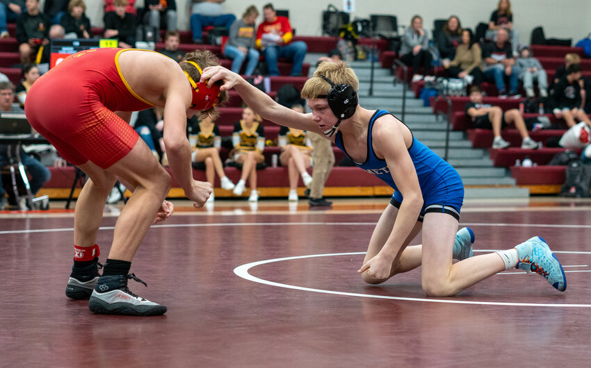 Landon Wainwright looks for an opportunity to shoot for a takedown.   Index Photos by Kohlton Kober.