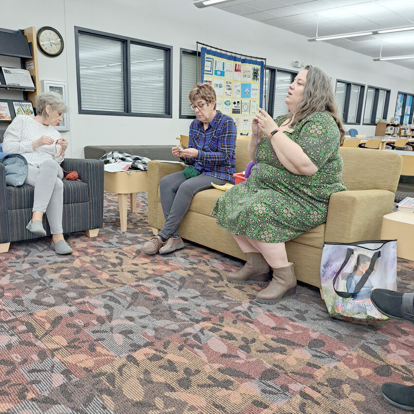 The first meeting of the Yarn Club, from left, Becky Allgood, Becky Hansen and Library Director Kristi Hager